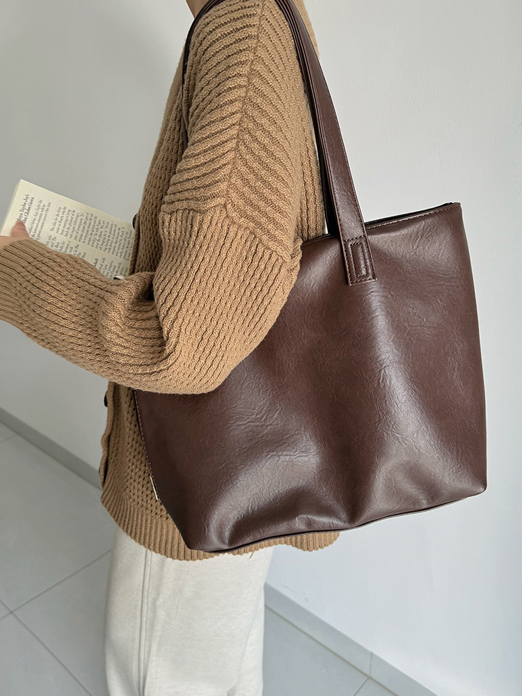Damska torba na ramię do nosze – Leatherwork Classes recenzja i cena