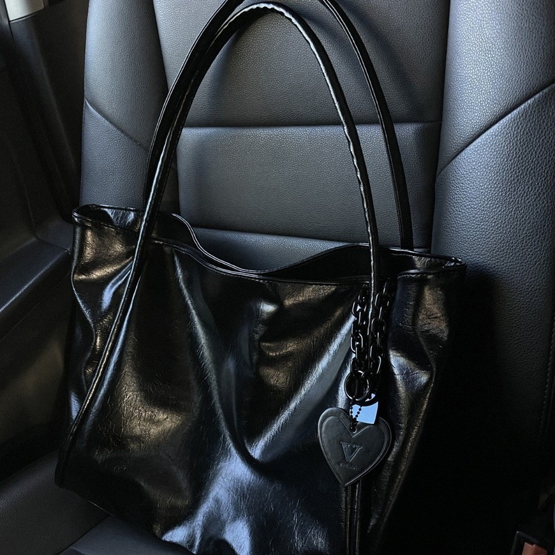 Nowa torba typu tote w kształc – Leatherwork Wallet recenzja i cena